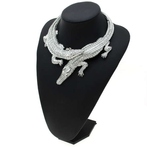 Only 1 left! Crocodile Alligator Statement Necklace 5 ⭐️ rated! - Picture 3 of 7